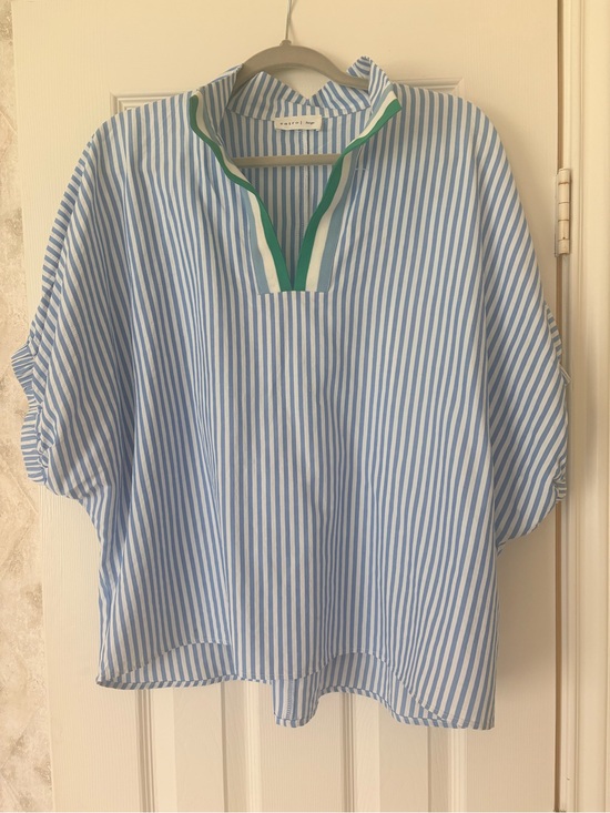 entro Tops - entro Blue and White Striped Popover Top with Green Trim
